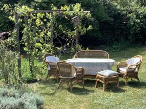 Gemütliche Sitzecke im Garten